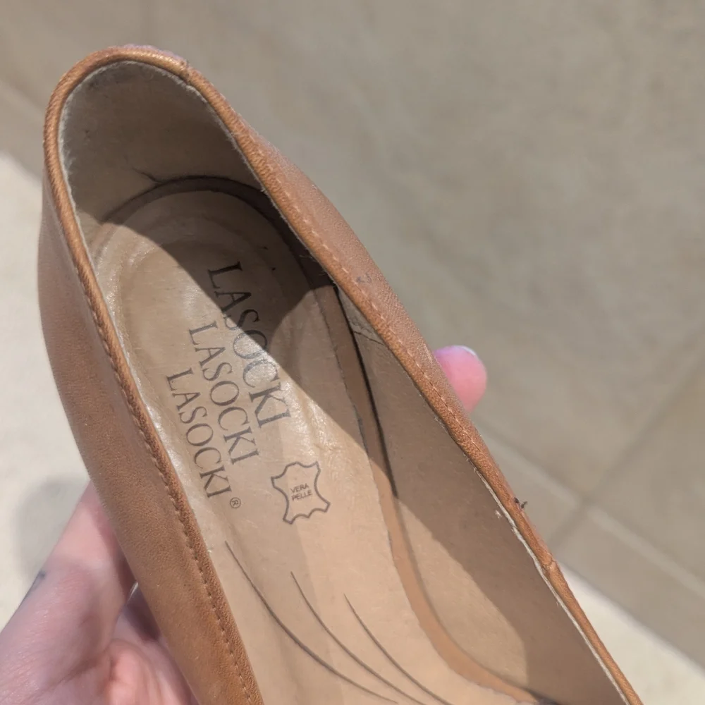 Lasocki Genuine Leather Light Brown Caramel Classic Low Heels SZ 38 (8 US) - Picture 7 of 14